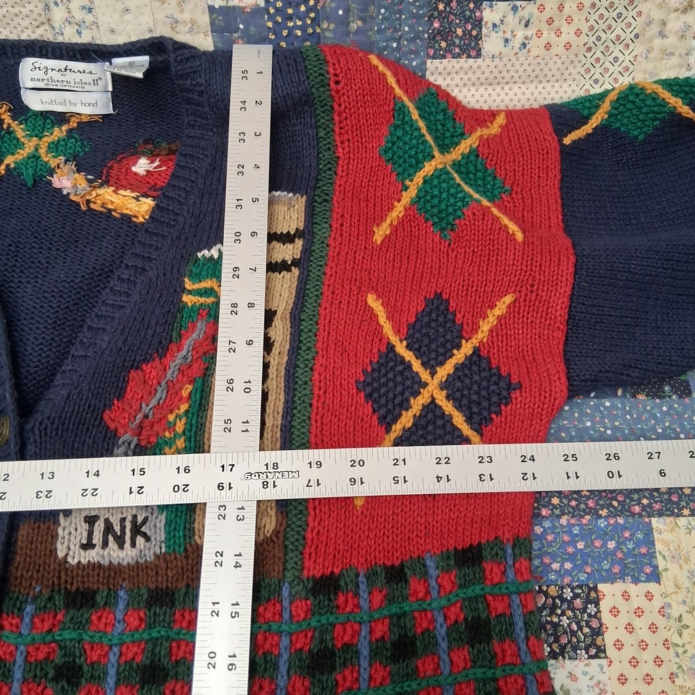 VTG Signatures Northern Isles II School Teacher Cardigan Hand Knitted 2X Teddy - Picture 10 of 12